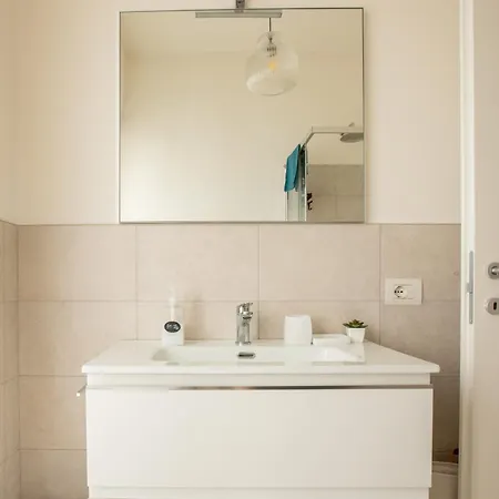 Centro - Moderno Con Parcheggio Privato Daire *